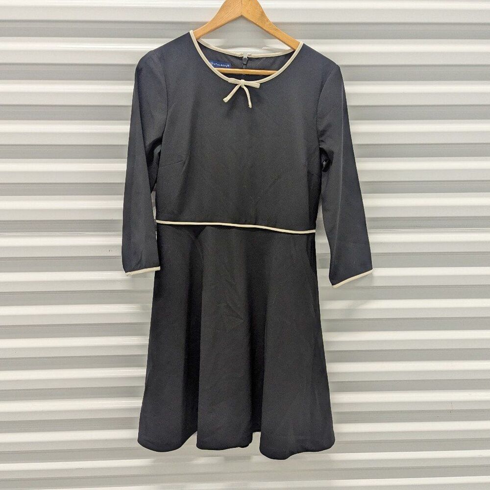 RSVP by Talbots Size 6 Black with Cream Trim Fit and Flare 3/4 Sleeve Dress (B)